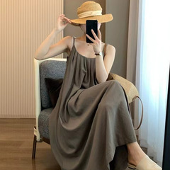 纯色棉绸吊带背心连衣裙夏季新款直筒奶呼呼长裙多巴胺慵懒风裙子