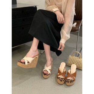 �W�tͬ���¸�����ˮ̨�W���ɸ����~����Ь���ܿ�С����ŮЬ