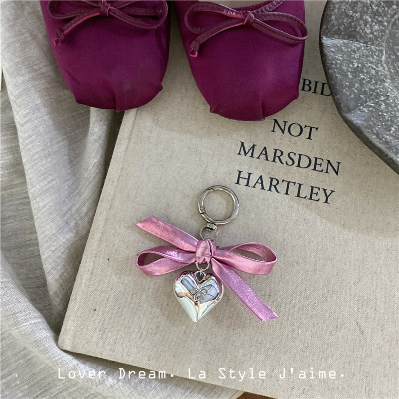 12g Weight Keychain Classification 1 Piece Quantity Holiday, Travel, Daily Occasion Metal Material Heart Shape Pattern Plating Design Elegant, Lady Style 1 Piece Elegant Lady Heart Shape Metal Plating Keychain 7