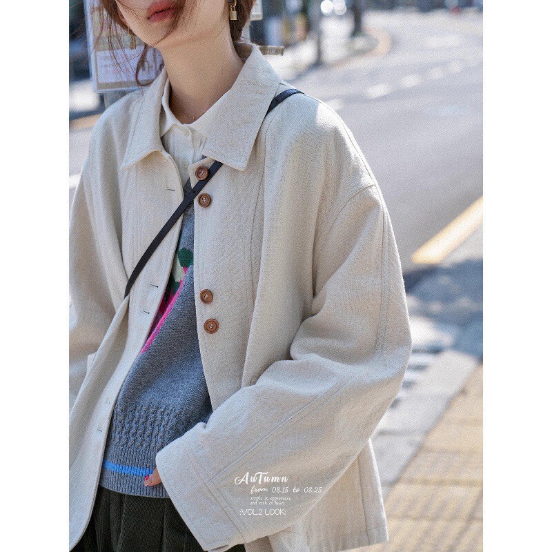 White Drawing Workshop "Folly Times" 26Aw New Textured Nordic Retro Short Trench Coat Blazer for Women White Drawing Workshop "Folly Times" 26Aw New Textured Nordic Retro Short Trench Coat Blazer for Women
