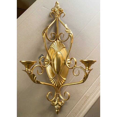 Middle Eastern retro light luxury decorations, decorative lamps, candlesticks, wall pendants, metal handicraft pendants, worship shrines
