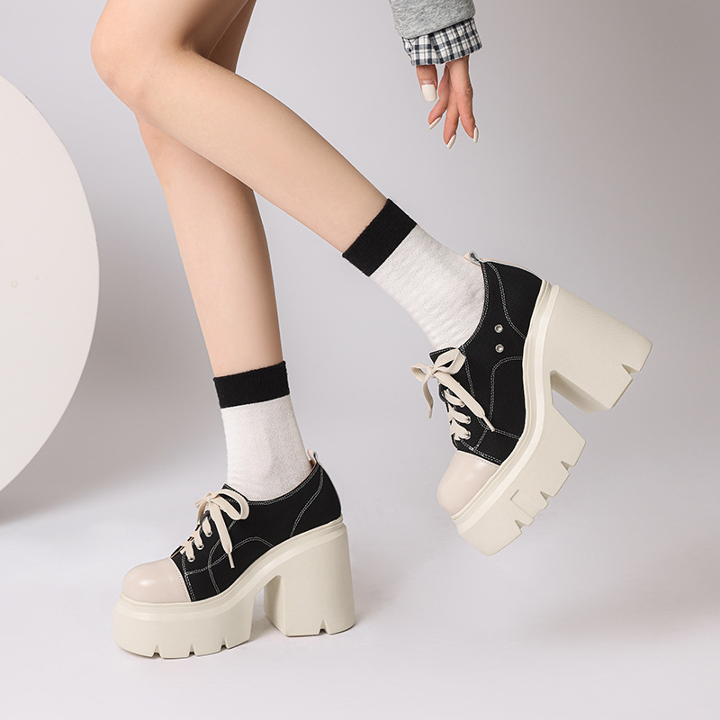 Giày thể thao nữ đế dày tăng chiều cao 12cm phối màu — Màu đen