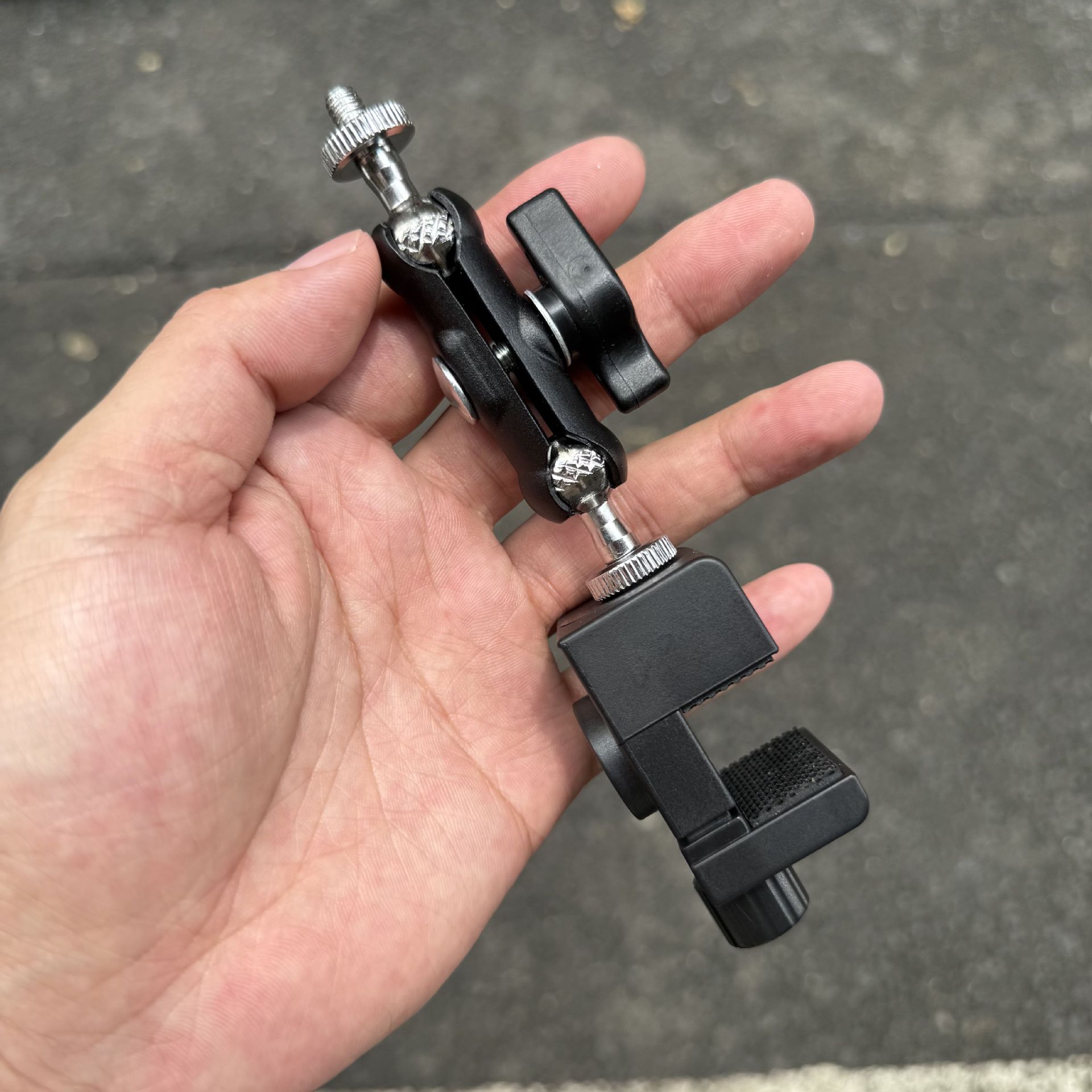 Desktop Live Broadcast Mobile Phone Holder Outdoor Screw Tightening Clip 1/4 Inch 17mm Ball Head Bracket 360 Pea Pod