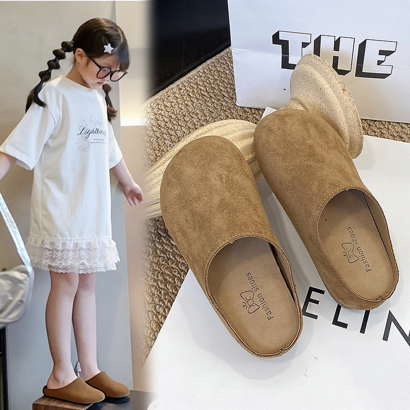 Girls' Soft-Soled Retro Birkenstock Shoes 2025 Autumn New Style for Older Children, Slip-On Outdoor Closed-Toe Mules