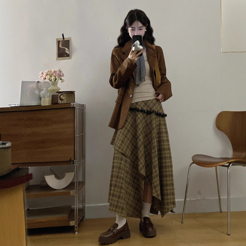 麂皮绒西装外套女小个子上衣+流苏格纹裙+百搭长袖t恤三件套套装|undefined