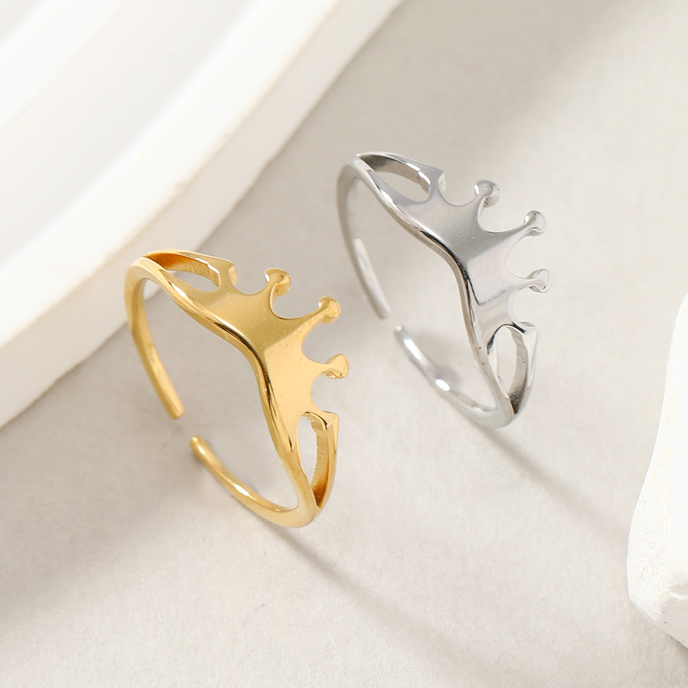 8g Weight 0.03µm-0.05µm Gold Plating Thickness PVD Coated Gold Plating Process Wholesale Jewelry Lady Crown 201 Stainless Steel Plating Open Rings