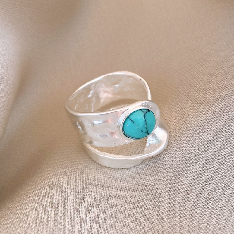 Anillo de apertura geométrica de onda hueca de metal plateado, anillo de diseño de tendencia, joyería de sentido avanzado simple transfronterizo, mujer