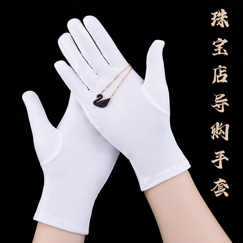 Jewelry store shopping guide special diamond watch photo senior black white etiquette luxury goods counter display gloves Jewelry store shopping guide special diamond watch photo senior black white etiquette luxury goods counter display gloves