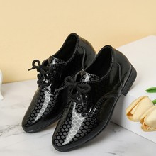 男童英伦风牛津鞋新款春秋新款韩版学生男孩黑色透气时尚尖头鞋