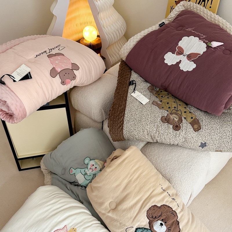 クラスaのしわの糸の縁の刺繍の豆は子供の漫画のキルティングのエアコンの布団のシングルの2人の春秋の布団の芯になります。|undefined