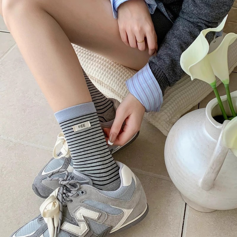 诸暨秋冬新款撞色袜子女条纹布标韩系中筒袜ins休闲简约棉袜批发|undefined
