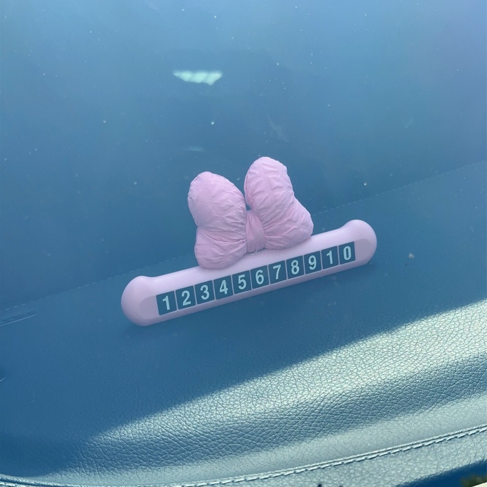 Estacionamiento temporal en el coche Lindo arco móvil teléfono número de matrícula matrícula coche creativo móvil interior decoración de estacionamiento femenino