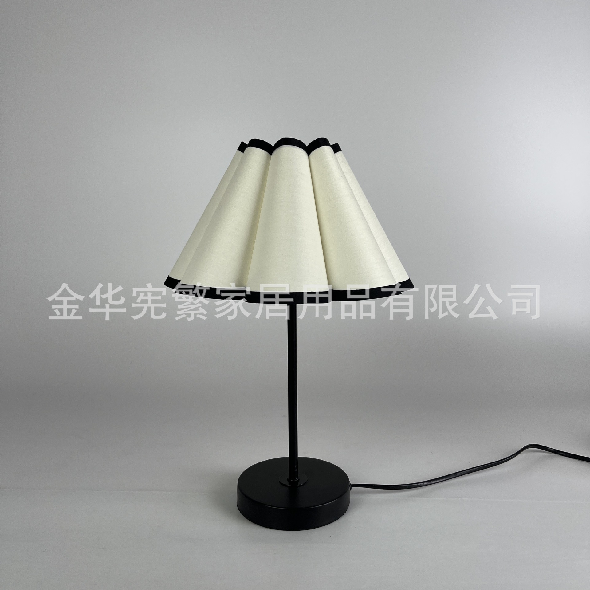 Hanfeng vintage lámpara de pétalos de lujo simple lámpara de escritorio creativa lámpara de candelabro E27 recomendado por los bloggers coreanos