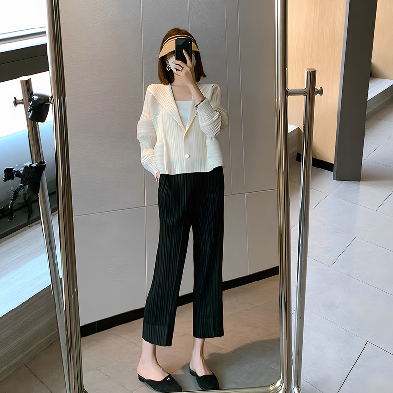 Miyake Fashion Suit for Women, High-End New Style, Slimming Cropped Pants, Loose Cardigan Top, Casual Two-Piece Set for Women