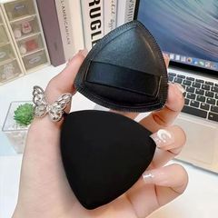 The same black pineapple potato chip powder puff, the same cushion ultra-soft fit dry-wet two-use black powder puff wholesale and distribution