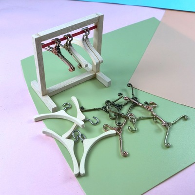 1:12bollhouse小布娃娃屋配件bjd小家具迷你娃用小衣架储存晾衣架|ru