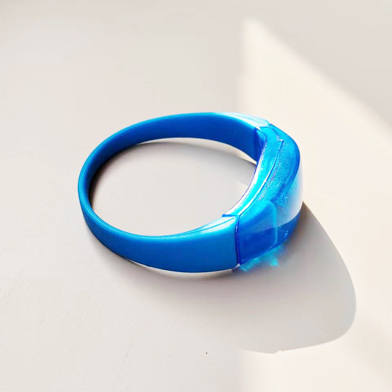 Pulsera luminosa de silicona botón LED nocturno con bols de mano de concierto fabricantes de props de animación al por mayor concierto