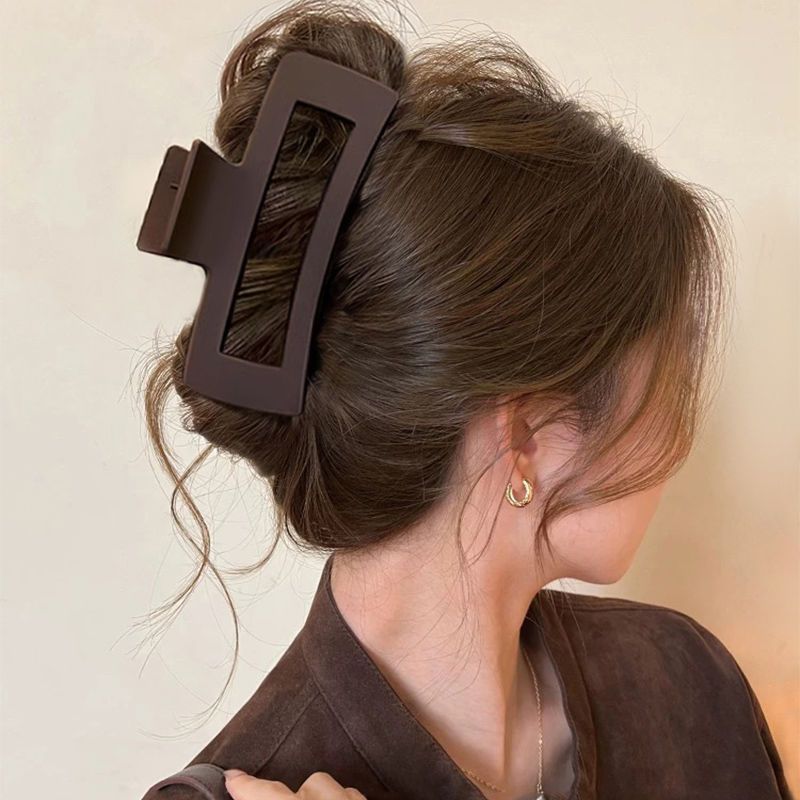 16 # Dark coffee square clip 13cm