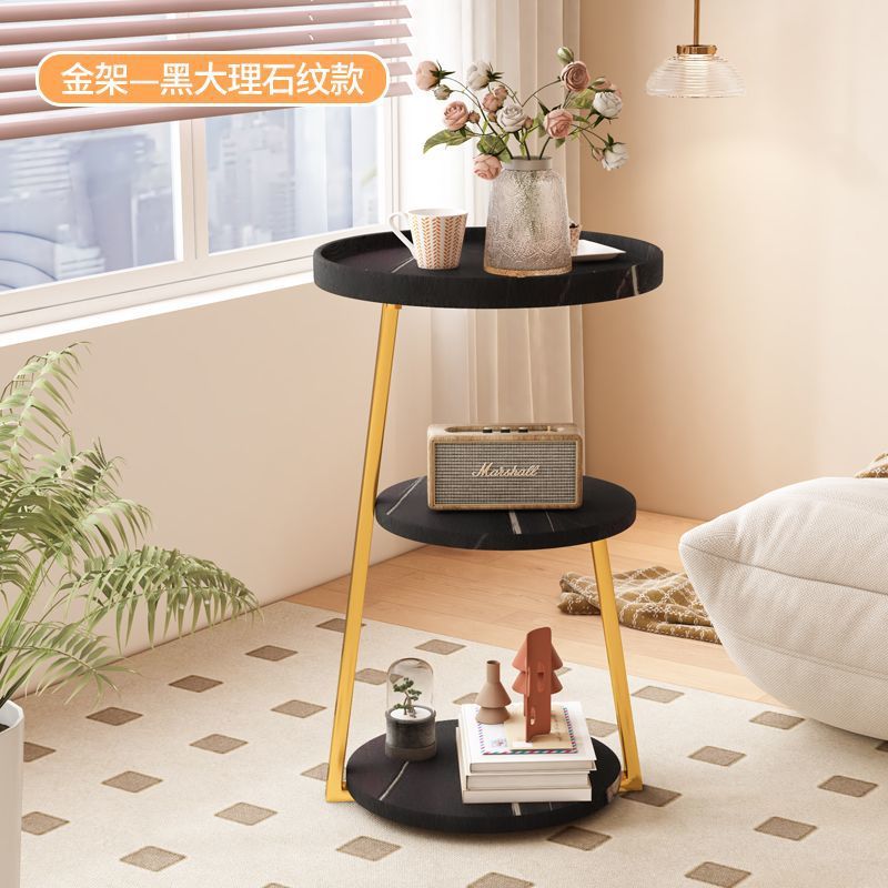 골드 프레임 + 3개 레이어 + 블랙 질감