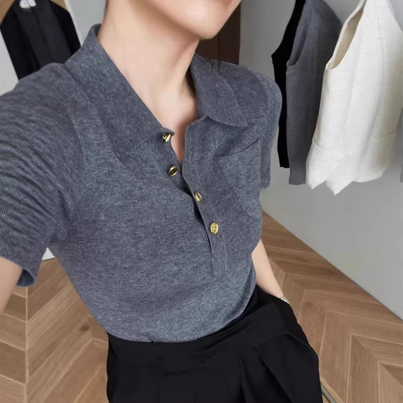 French Polo Collar Gray Short-Sleeved Knitwear for Women 2026 Summer Short Style High-End Elegant Right-Shoulder T-Shirt for Women A5533