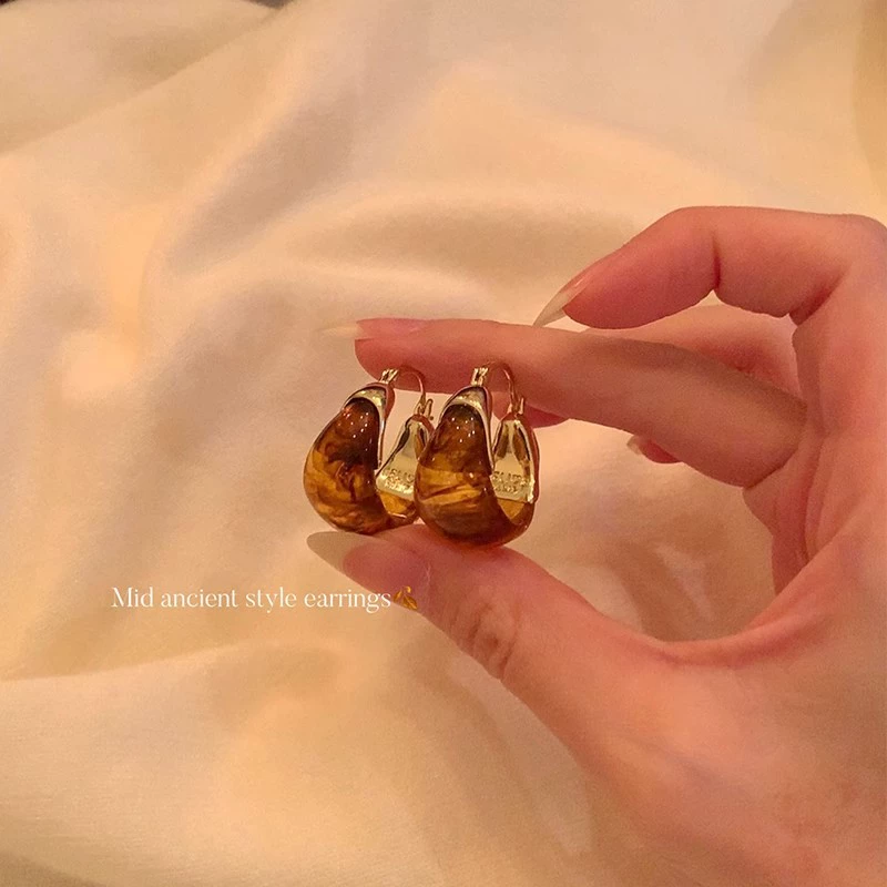 Высокая мудрость Осень и Зима Мелад ретро янтарные застежки для ушей женщины высокого темперамента Серьги Серьги