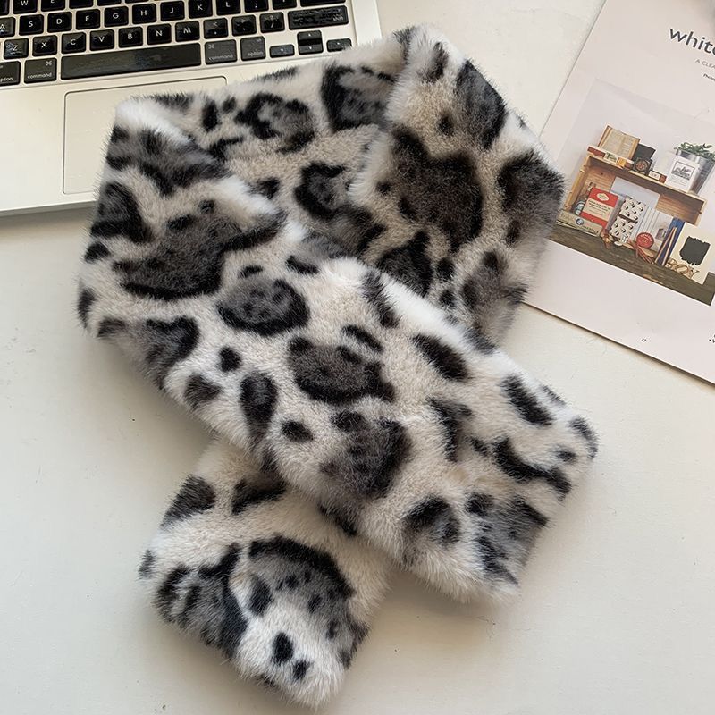 卸売りはウサギの毛のマフラーの男女の純色の秋の冬の学生をまねて首を囲んで毛の保温のマフラーの両面をまねます。