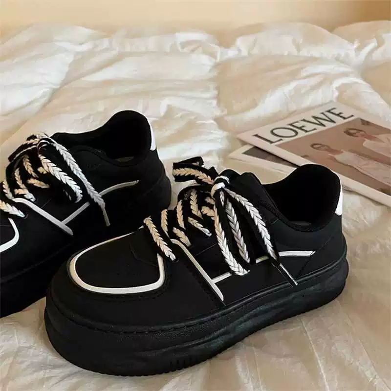 Повседневные кроссовки на плоской подошве в Корейском стиле, универсальная Уличная обувь на толстой подошве для девочек, новая модная обувь на весну/лето 2023 года