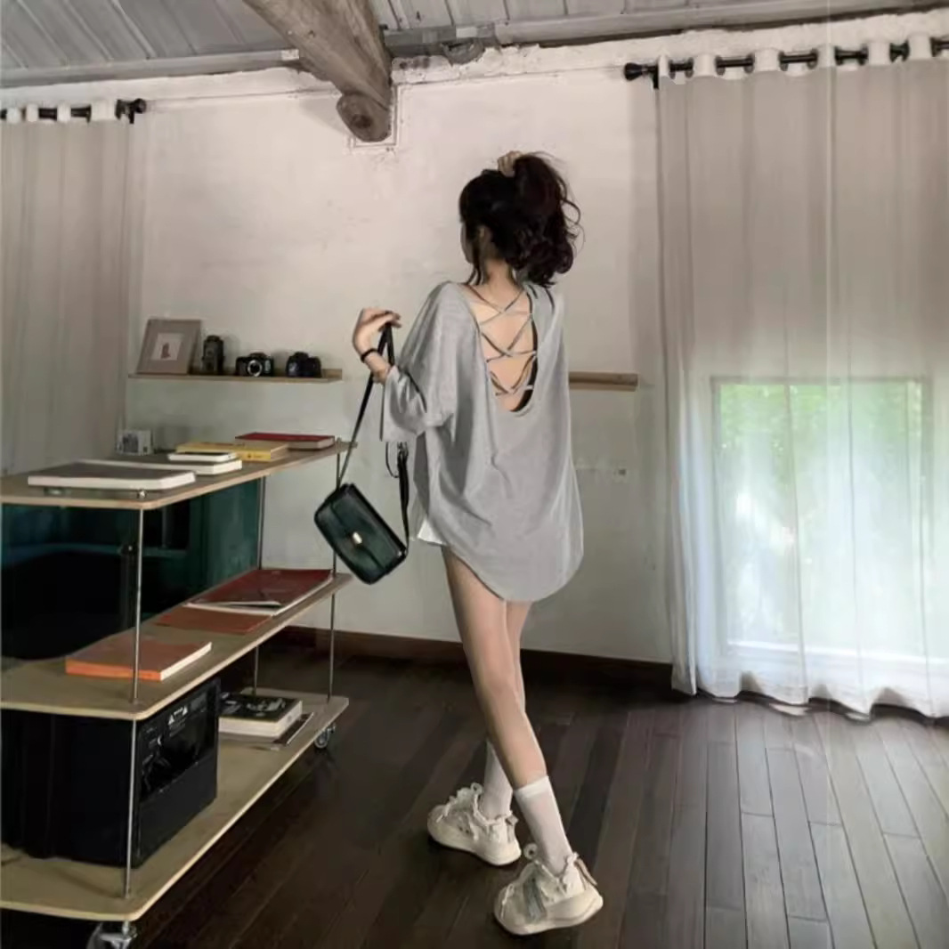 Camiseta de manga corta sin espalda de gran tamaño con máquina de cuidado para mujer 2024 verano nuevo estilo perezoso casual suelto top de longitud media image 4