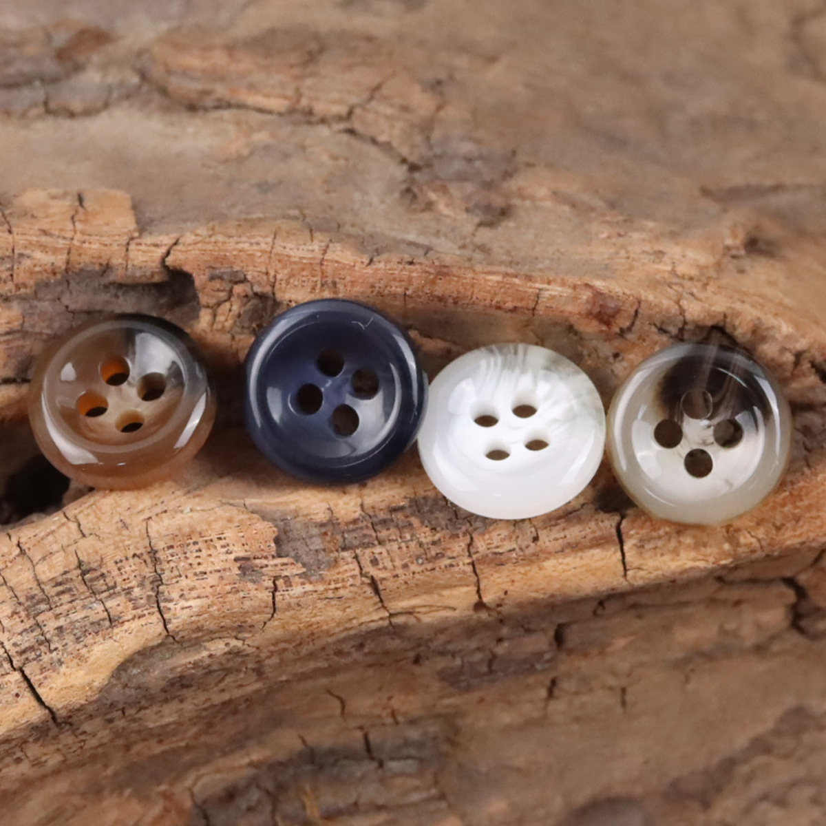 简约圆形白色四眼男女士衬衫毛衣开衫树脂纽扣浅棕针织衫毛线帽扣