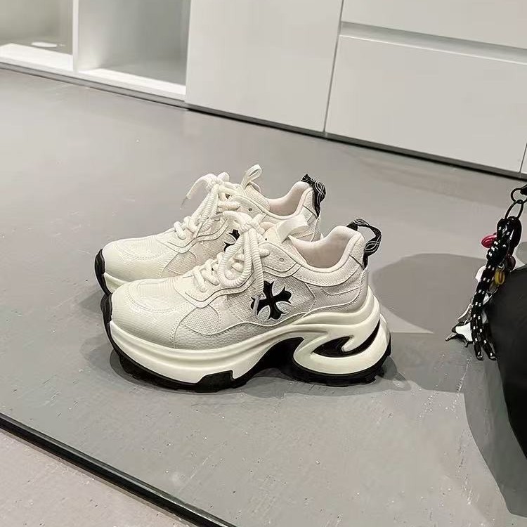[쉬이수인인] 키높이 7.5cm~크로스플라워 두꺼운 밑창 캐주얼 운동화 여성 아빠신발 운동화