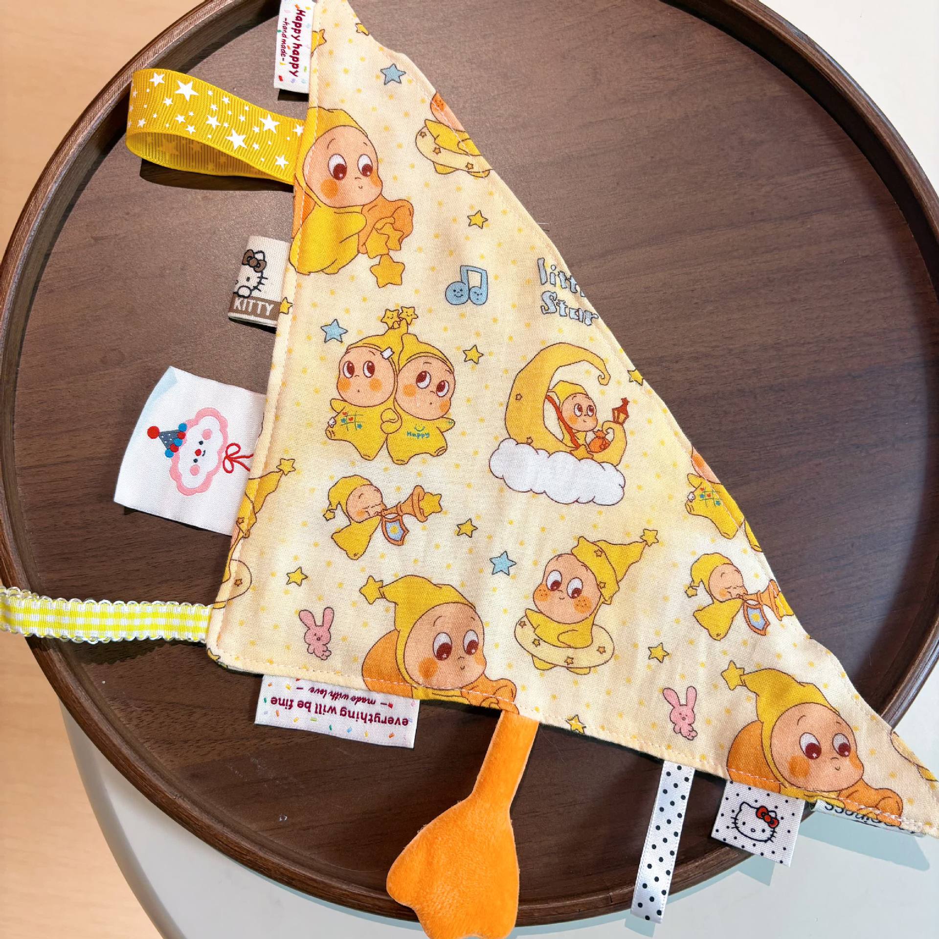 Handmade pure cotton baby cartoon tag comfort blanket pendant comfort blanket baby with crinkle paper baby toys wholesale