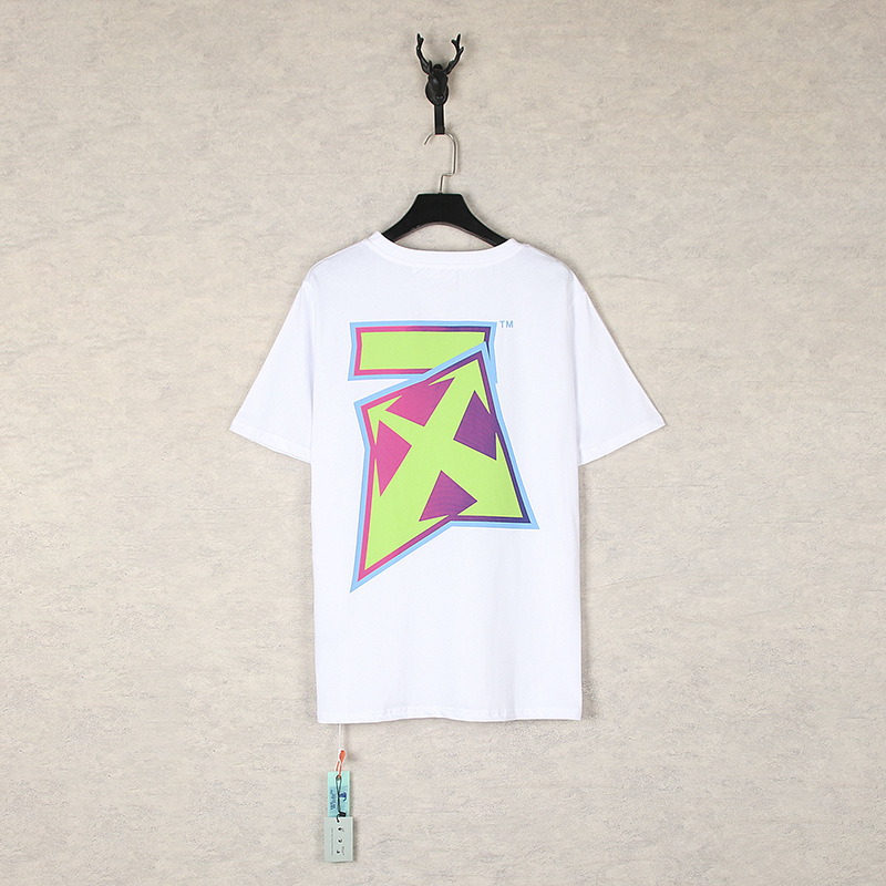 [Código europeo] versión correcta de impresión de acuarela splash tinta gradiente flecha graffiti ow marca de moda de manga corta pareja camiseta