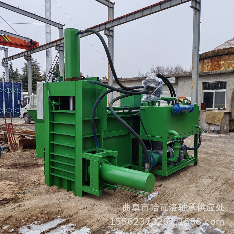 三缸牧草饲料打包机 卧式棉籽稻壳打包机 秸秆粉碎打包压块机