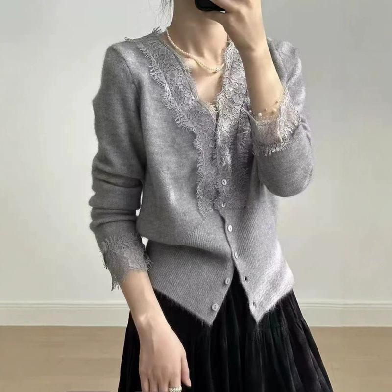 Autumn fine-spun silk wool knit sweater for women, V-neck, European high-end lace cardigan, thin sweater, waist-cinching coat Autumn fine-spun silk wool knit sweater for women, V-neck, European high-end lace cardigan, thin sweater, waist-cinching coat