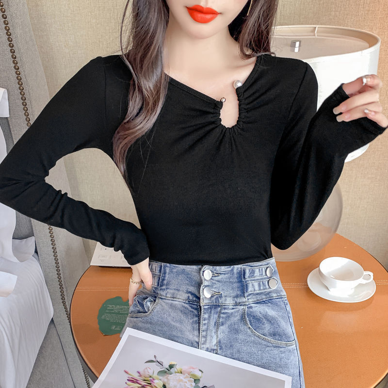 Autumn 2025 New Slim-Fit Stylish Blouse with Unique Design, Long-Sleeve T-Shirt for Women, Revealing Collarbone, Distinctive Top
