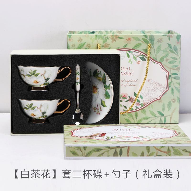 Juego de tazas y platillos de café de porcelana de hueso de estilo europeo exquisito y ligero juego de té de la tarde británico de lujo caja de regalo de alta gama