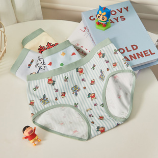 4��|����Ϟ�PС��ѝŮ��ͨ���޿����d����͸����A�����Ƕ�ѝŮ