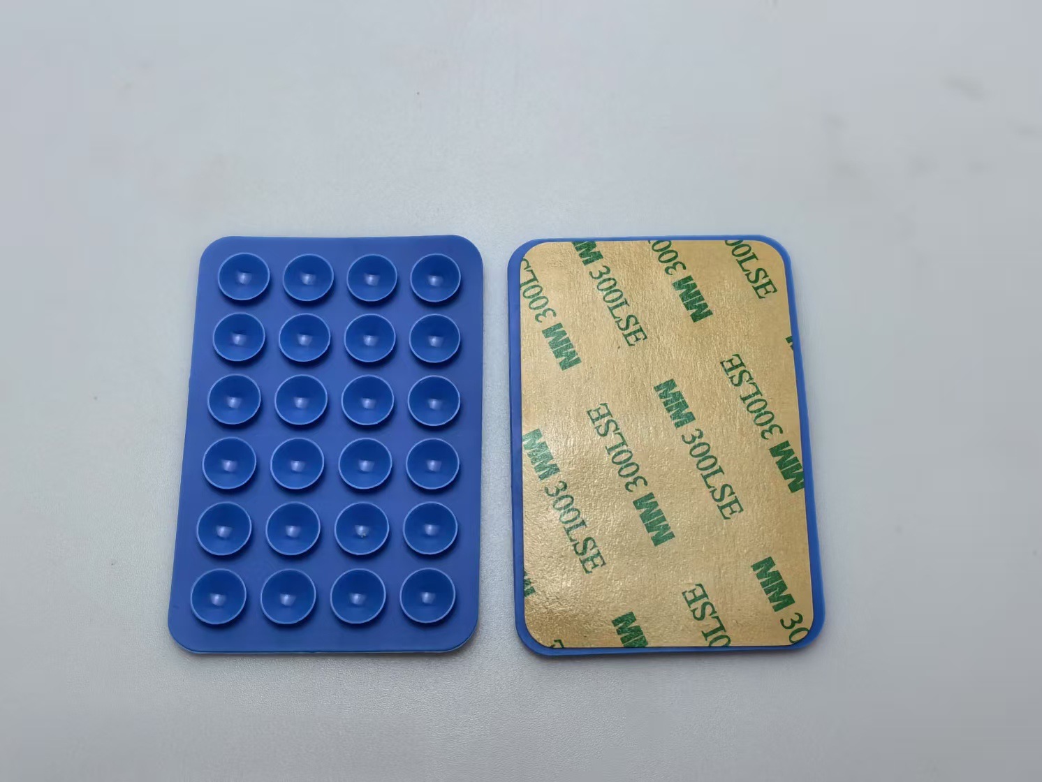 Stock 24 silicona ventosas antideslizante caso de teléfono móvil portátil móvil soporte cuadrado ventosas de un solo lado