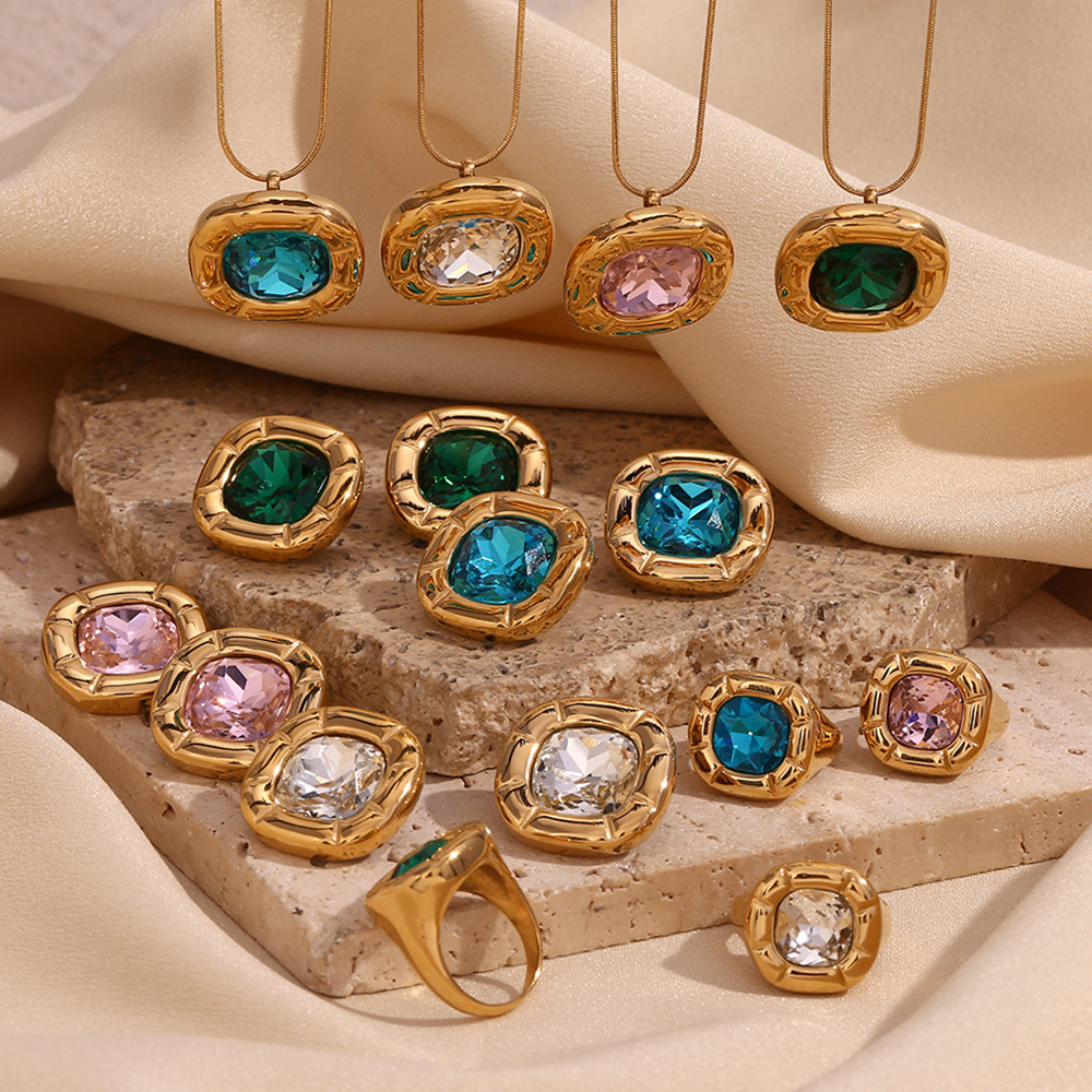 Mode retro nische ring frauen edelstahl K gold überzogene abgerundete ecke platz blume zirkon stud ohrringe halskette_voghion.com