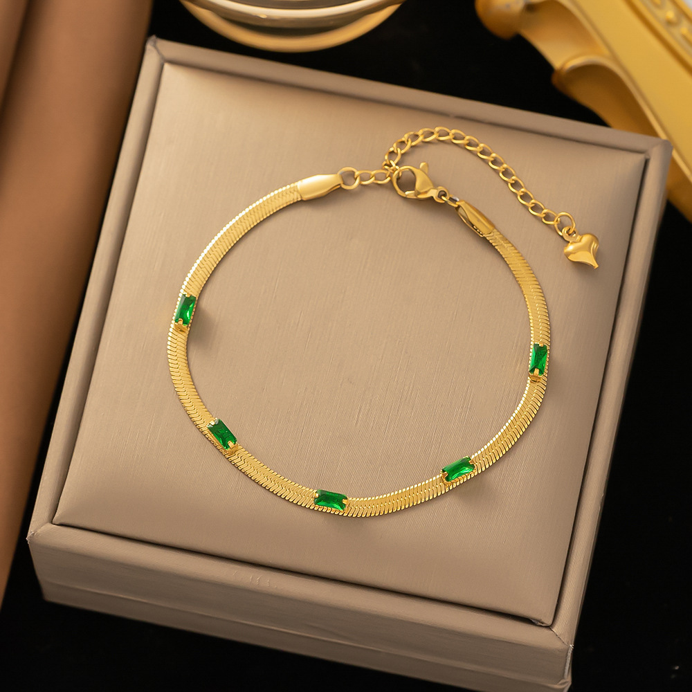 13【e24】green diamond bracelet gold