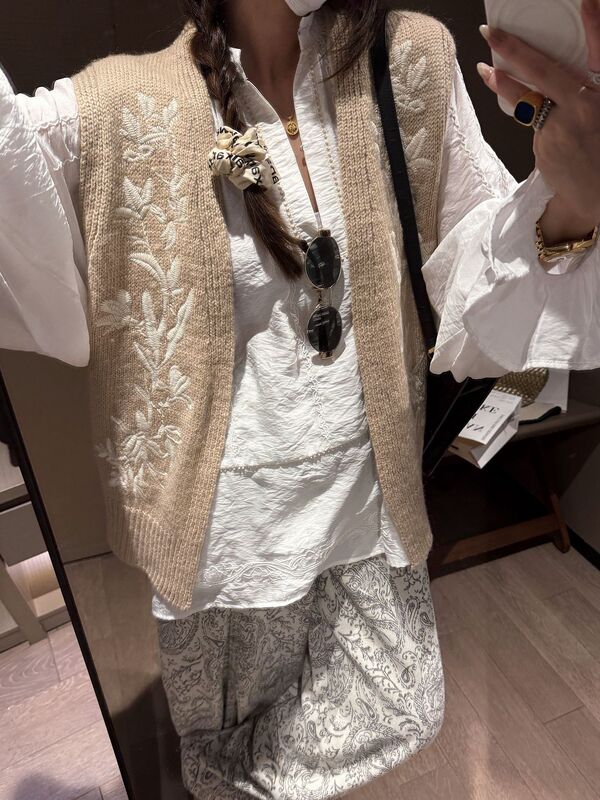 羊毛花式纱绣花肌理感马夹宽松V领针织无袖开衫上衣春秋季女马甲|undefined