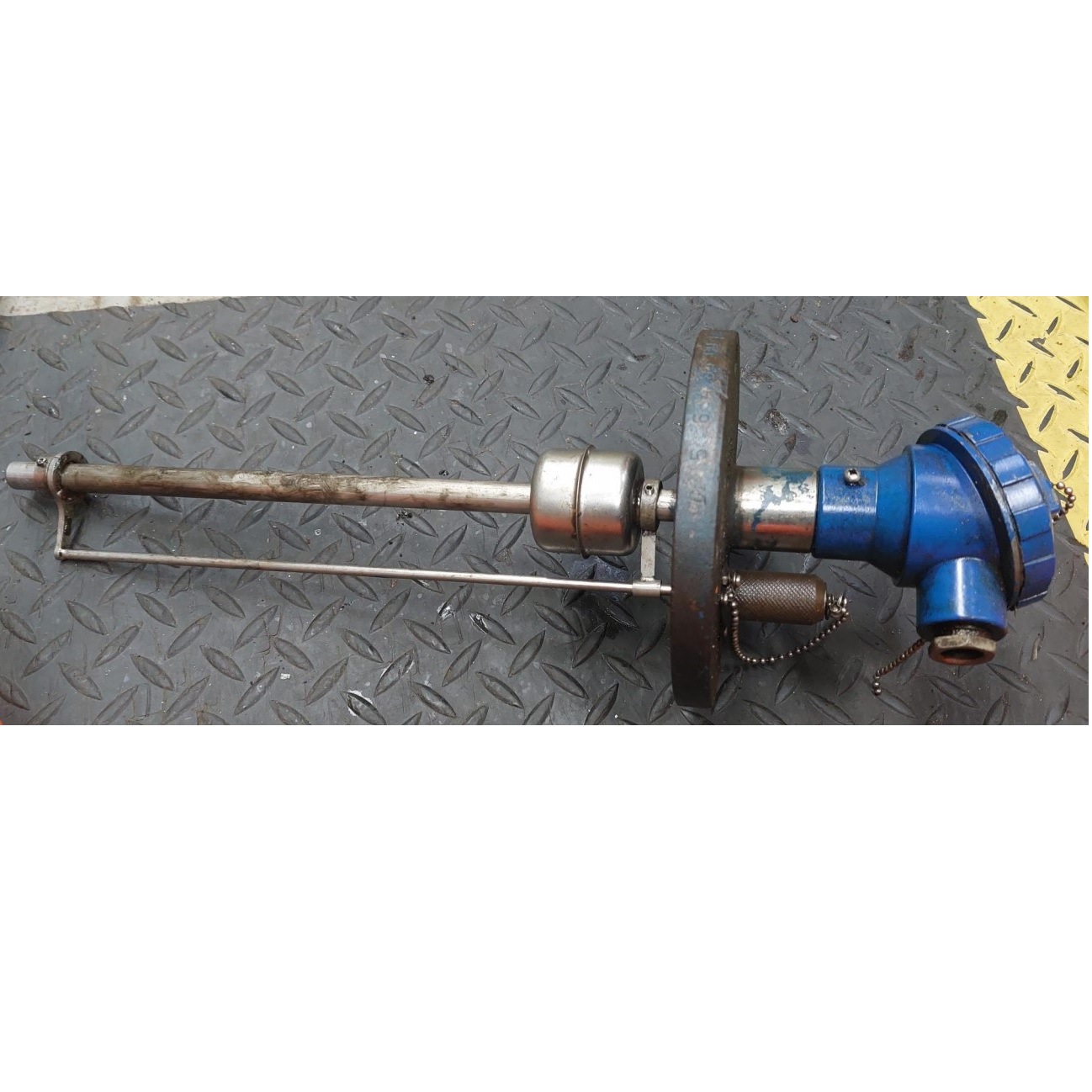 船用浮球液位开关 顶装带测试杆浮球液位开关