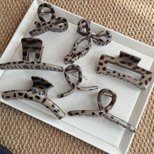 �W���羳���R�d���yץ�AŮ���X�ױP�l��̖���~�A�l����l���^���