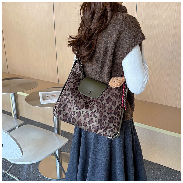 Túi xách nữ đeo vai cỡ lớn , túi xách tay đi làm chất liệu nhung nhung mềm — Bông tuyết nâu Leopard, Quân xanh da báo điện màu, Quân đội xanh, màu cà phê chi tiết 21