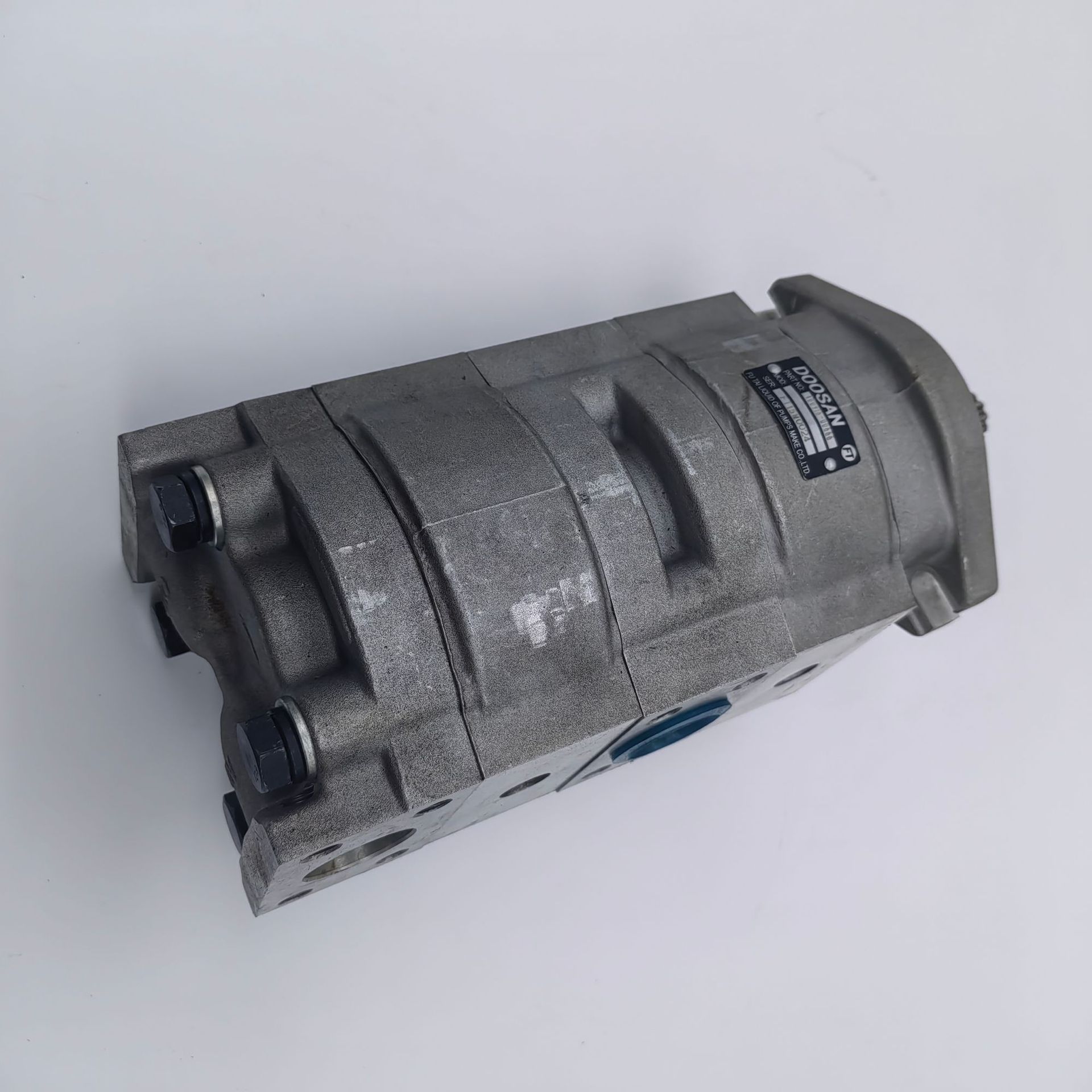 斗山大宇叉车配件5-7吨D50/70G升降液压泵齿轮油泵