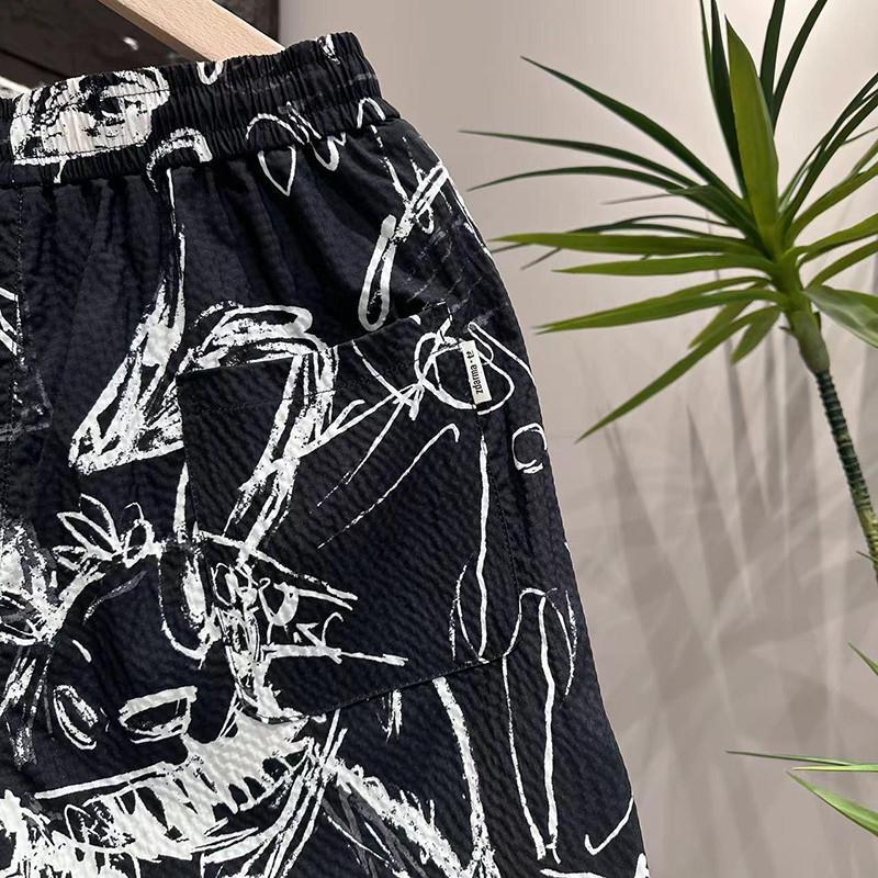 Men's Graffiti Style Quick Drying Beach Shorts Summer Thin High Street Sporty Casual Five Point Individuality Pants_viptrois.com