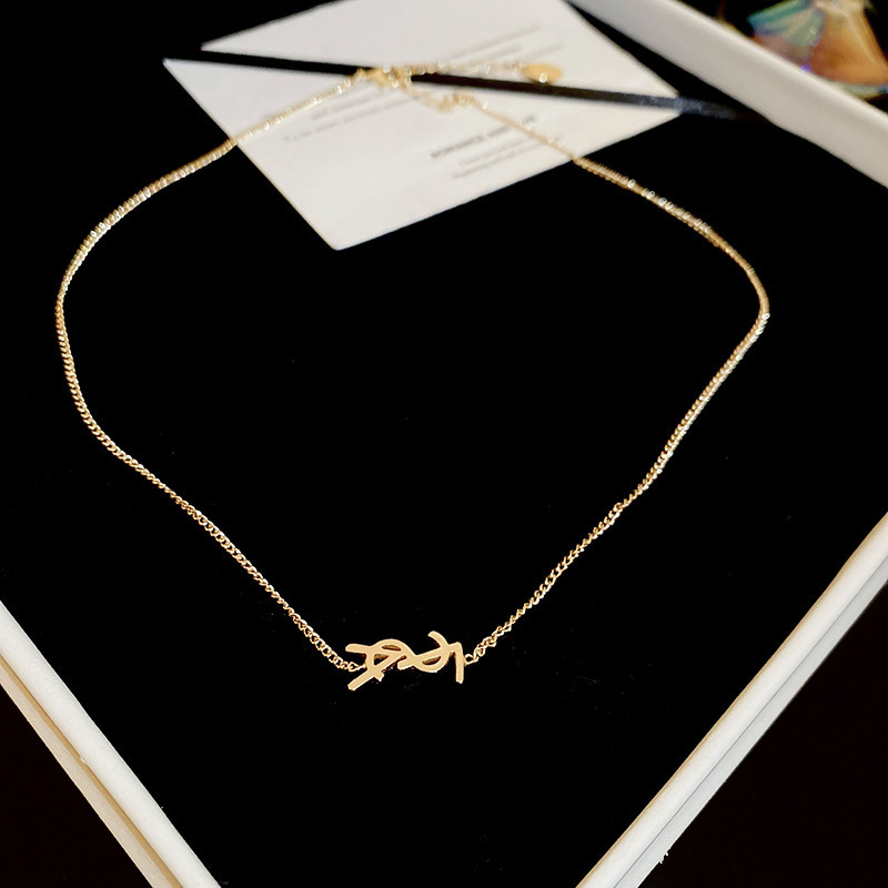 Oro verdadero chapeado nariz de cerdo conjunto de geometría moda europea y americana versátil ligera de lujo pendientes de diamante collar de alta calidad para mujeres