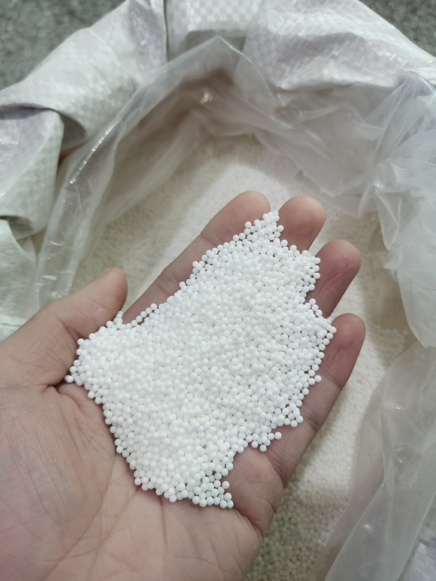 乳白弹加重加硬水晶弹水弹7-8mm真人CS场地专用吸水弹散装玩具-阿里巴巴