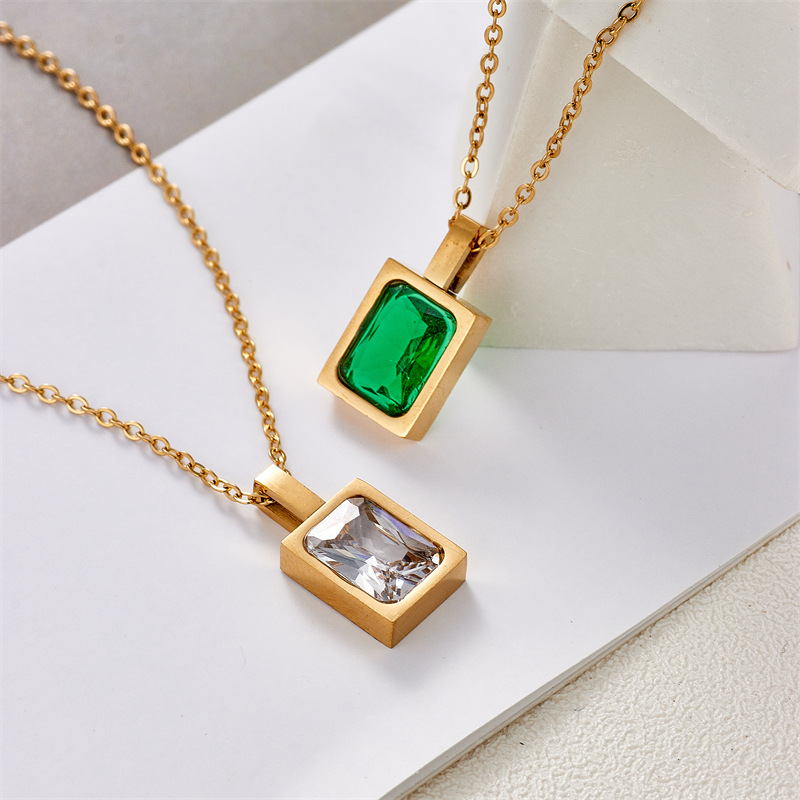 Simple Style Square Inlaid Emerald Zircon Stainless Steel Pendant Necklace display picture 4