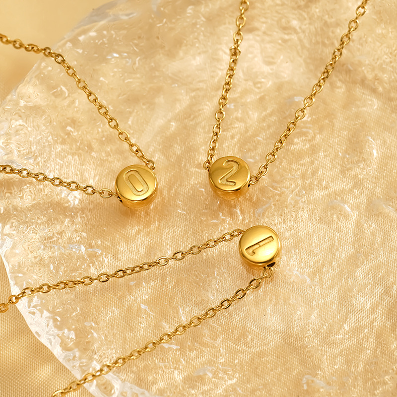Collar con colgante digital minimalista cadena acero inoxidable_voghion.com